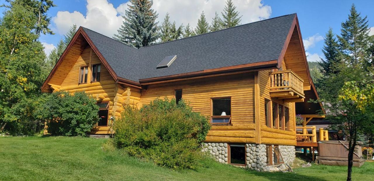 Kicking Horse Canyon Guest House Golden Exterior foto